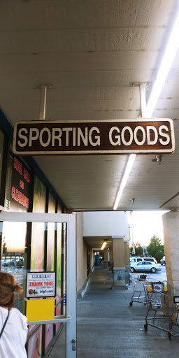 Sporting Goods Store «Big 5 Sporting Goods - Yuba City», reviews and photos, 1252 Colusa Ave, Yuba City, CA 95991, USA