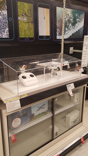 Department Store «Target», reviews and photos, 800 Broadview Village Sq, Broadview, IL 60155, USA