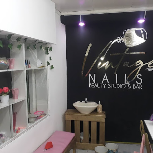 Comentarios y opiniones de Vintage nails beauty studio & bar