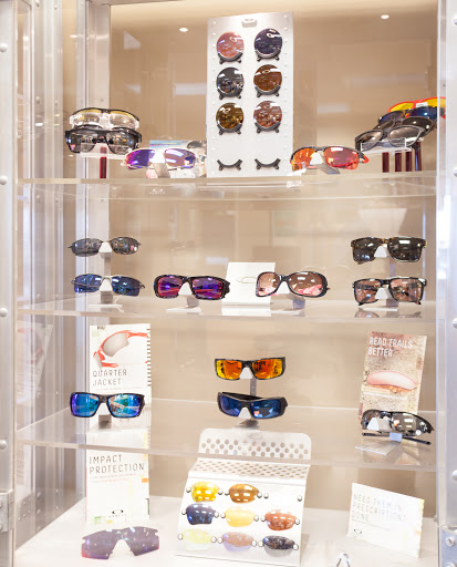 Eye Care Center «AccuVISION», reviews and photos, 2183 N Illinois 83, Round Lake Beach, IL 60073, USA