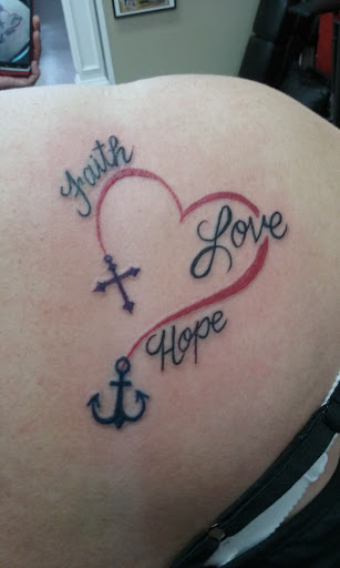 Tattoo Shop «Kings & Queens Tattoo Studio», reviews and photos, 2757 N Dixie Hwy, Monroe, MI 48162, USA