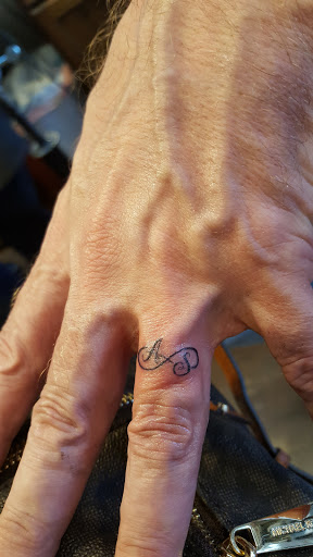 Tattoo Shop «Still Life Tattoo», reviews and photos, 1500 Pacific Coast Hwy Suite F, Seal Beach, CA 90740, USA