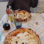 Photo n°1 de l'avis de Tsunami.a fait le 19/04/2023 à 11:09 sur le  Pizzeche 'e Vase à Turin