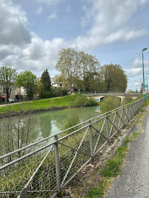 Pont de Buzet-sur-Baïse sur le canal latéral à la Garonne à Buzet-sur-Baïse