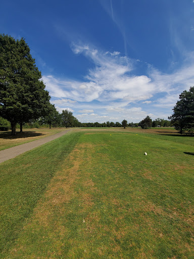 Golf Course «Raymond Memorial Golf Course», reviews and photos, 3860 Trabue Rd, Columbus, OH 43228, USA