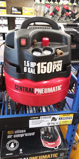 Hardware Store «Harbor Freight Tools», reviews and photos, 1349 N Blackstone Ave, Fresno, CA 93703, USA