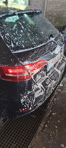 VIP Hand car wash - Autowasstraat