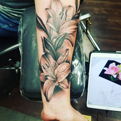 Explore cancer zodiac tattoo ideas, creative tattoo ideas in Mchenry, available at Art and Soul Tattoo Company