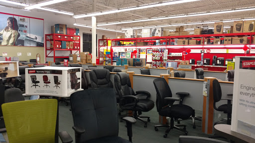 Office Supply Store «Staples», reviews and photos, 5140 E Southport Rd, Southport, IN 46237, USA