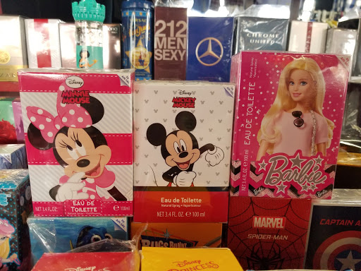 Flea Market «Parkland Flea Market & Restaurant», reviews and photos, 4994 Murfreesboro Rd, Lebanon, TN 37090, USA