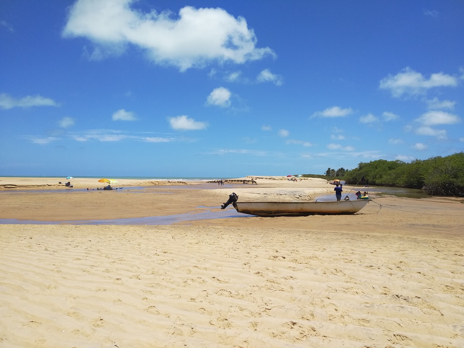 Foto de Playa Gesuel con muy limpio nivel de limpieza