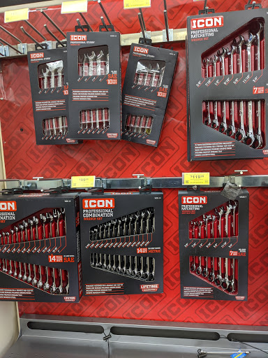 Hardware Store «Harbor Freight Tools», reviews and photos, 270 Peninsula Blvd, Hempstead, NY 11550, USA