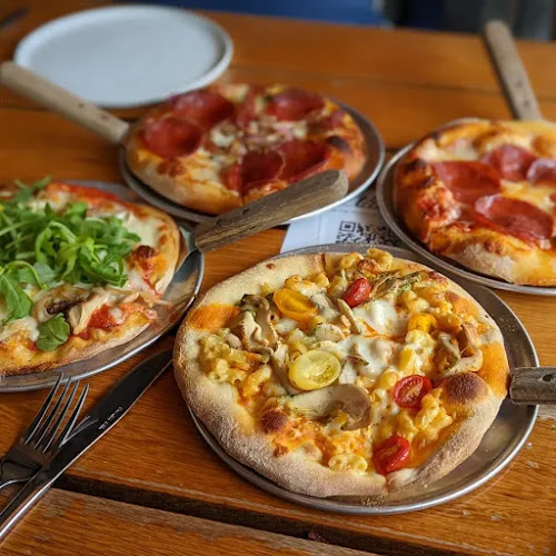 #10 best pizza place in Raleigh - Trophy Brewing & Pizza