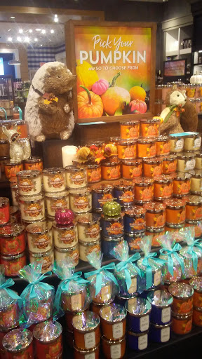 Beauty Supply Store «Bath & Body Works», reviews and photos, 34986 Midway Outlet Dr, Rehoboth Beach, DE 19971, USA