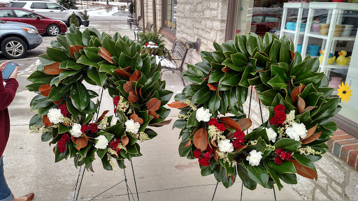 Florist «Bloomtastic Florist», reviews and photos, 2136 Arlington Ave, Columbus, OH 43221, USA