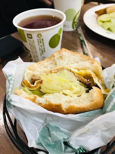 麥味登 淡水宇峰店