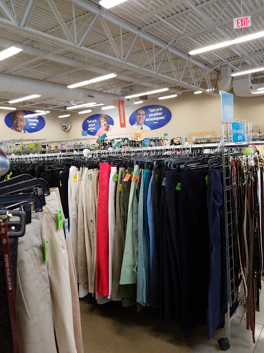 Thrift Store «Goodwill Store & Donation Center», reviews and photos, 543 North Ave, Glendale Heights, IL 60139, USA