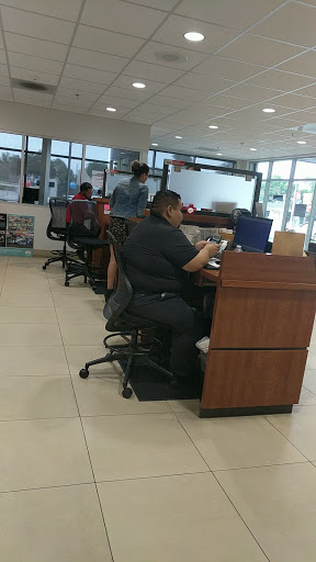 Toyota Dealer «Toyota Of Whittier», reviews and photos, 14577 Whittier Blvd, Whittier, CA 90605, USA