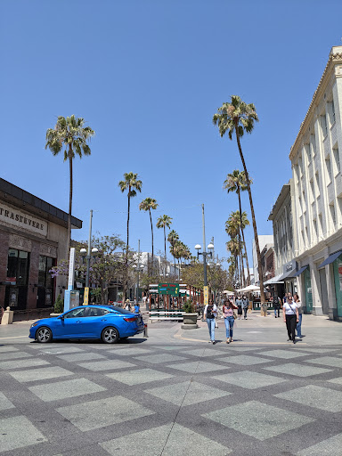 Shopping Mall «Santa Monica Place», reviews and photos, 395 Santa Monica Place, Santa Monica, CA 90401, USA