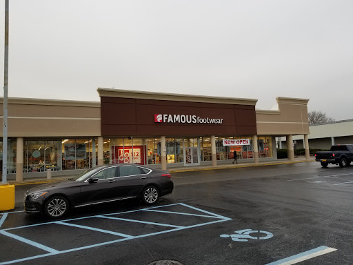 Shoe Store «Famous Footwear», reviews and photos, 1017 Montauk Hwy, Shirley, NY 11967, USA