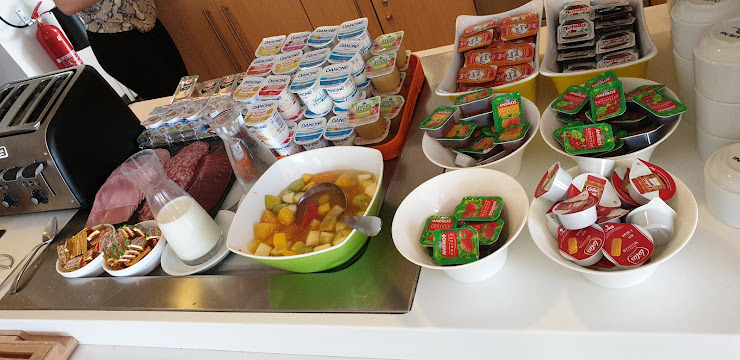 Plats et boissons hôtels Ibis Budget 42300 Roanne