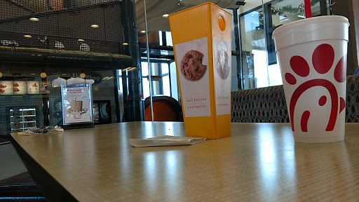 Fast Food Restaurant «Chick-fil-A», reviews and photos, 2610 Edgewood Rd SW, Cedar Rapids, IA 52404, USA