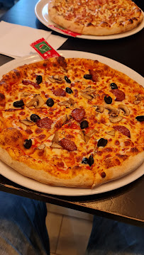 Plats et boissons du Pizzeria O'Cinco pizza paris - n°6