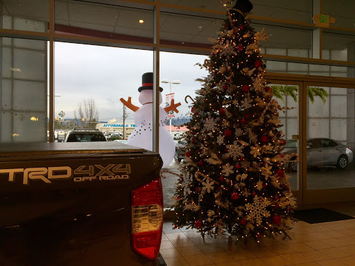 Car Dealer «Grants Pass Toyota», reviews and photos, 375 Redwood Hwy, Grants Pass, OR 97527, USA