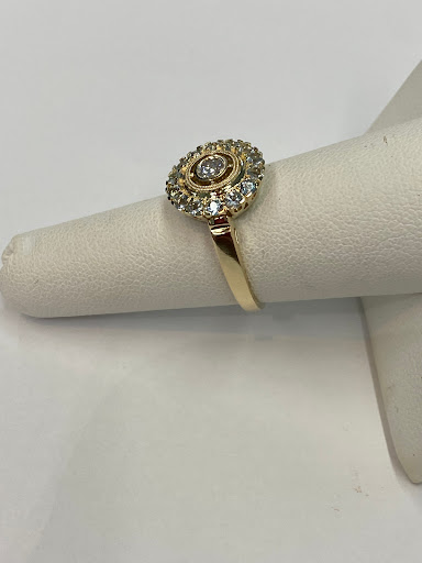 Wholesale Jeweler «Downtown Goldsmith», reviews and photos, 139 N Woodland Blvd, DeLand, FL 32720, USA