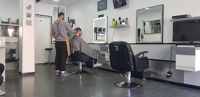 First line coiffure à Elbeuf