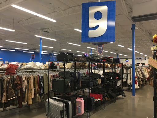 Thrift Store «Power & McDowell Goodwill Retail Store & Donation Center», reviews and photos, 2665 N Power Rd, Mesa, AZ 85215, USA