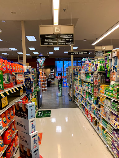 Grocery Store «Safeway», reviews and photos, 205 N 5th Ave, Yakima, WA 98902, USA