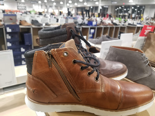 Shoe Store «DSW Designer Shoe Warehouse», reviews and photos, 8506 E 71st St, Tulsa, OK 74133, USA