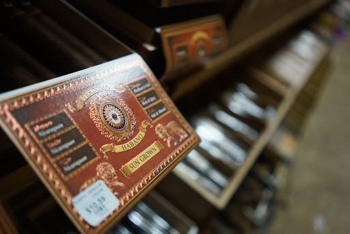 Tobacco Shop «Paradise Island Smoke Shop», reviews and photos, 3316 Snapfinger Rd, Lithonia, GA 30038, USA