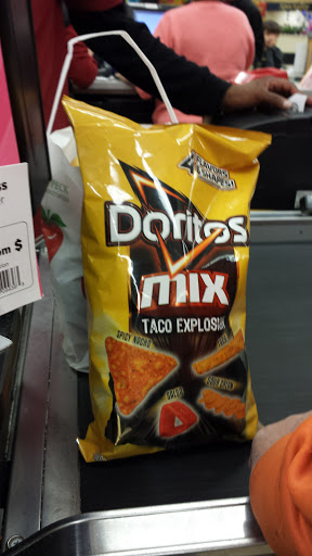 Grocery Store «Hannaford Supermarket», reviews and photos, 99 Main St, Gorham, ME 04038, USA