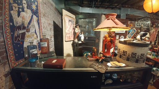 Tattoo Shop «Curiosity Shop», reviews and photos, 100 43rd St #116, Pittsburgh, PA 15201, USA