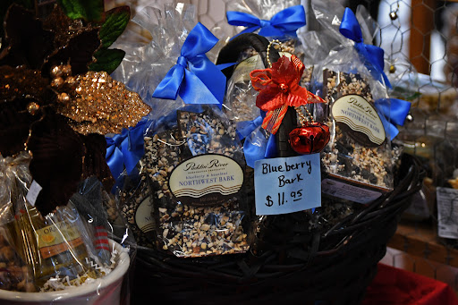 Farm «Pacific Hazelnut Farms & Candy Factory», reviews and photos, 14673 Ottaway Rd NE, Aurora, OR 97002, USA