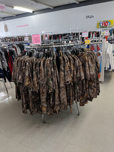 Discount Store «Discount Fashion Warehouse Kettering», reviews and photos, 2836 Wilmington Pike, Kettering, OH 45419, USA