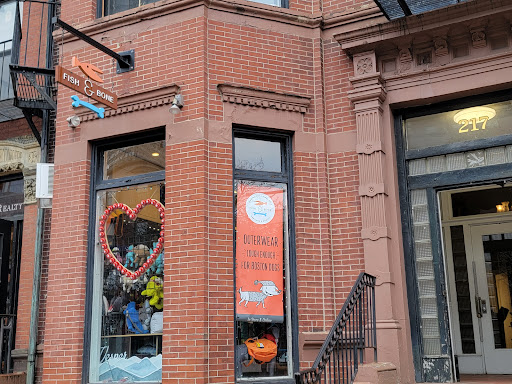 Pet Supply Store «The Fish & Bone, Boston MA», reviews and photos, 217 Newbury St, Boston, MA 02116, USA