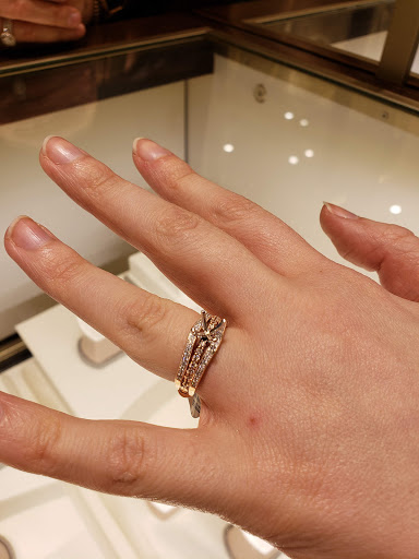 Jewelry Store «Helzberg Diamonds», reviews and photos, 601 Southcenter Mall, Seattle, WA 98188, USA