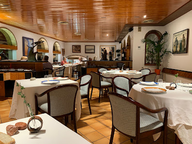 Restaurant Fonda Sala Pl. Major, 17, 08516 Olost, Barcelona, España