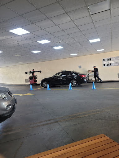 Glendale INFINITI image