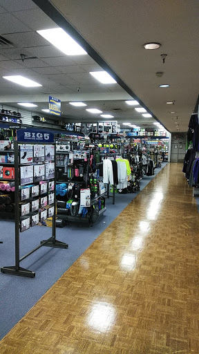 Sporting Goods Store «Big 5 Sporting Goods - Factoria», reviews and photos, 4055 Factoria Blvd SE, Bellevue, WA 98006, USA