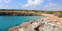 Cala Rafalino'in fotoğrafı çok temiz temizlik seviyesi ile