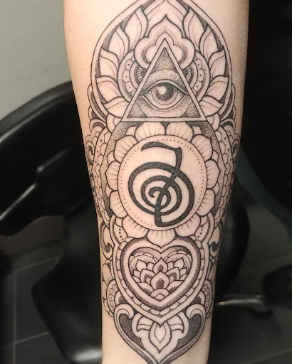 Tattoo Shop «Black Lotus Tattooers», reviews and photos, 2401 E Baseline Rd # 108, Gilbert, AZ 85234, USA