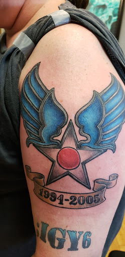 Tattoo Shop «Spirit Gallery Tattoo», reviews and photos, 207 Bank St, New London, CT 06320, USA