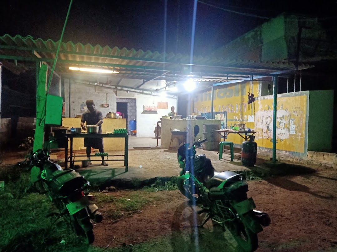 மகேஷ் தர்சன் ஹோட்டல்