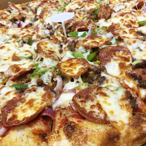 #1 best pizza place in Orlando - Mia's Pizzeria