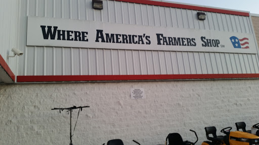 Home Improvement Store «Tractor Supply Co.», reviews and photos, 135 Highland Square, Crossville, TN 38555, USA