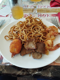 Plats et boissons du Restaurant de spécialités asiatiques Paradis Wok à Valenciennes - n°8